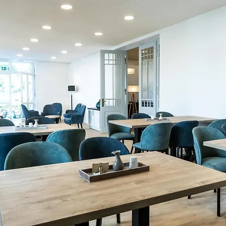 Am Haus 2 1