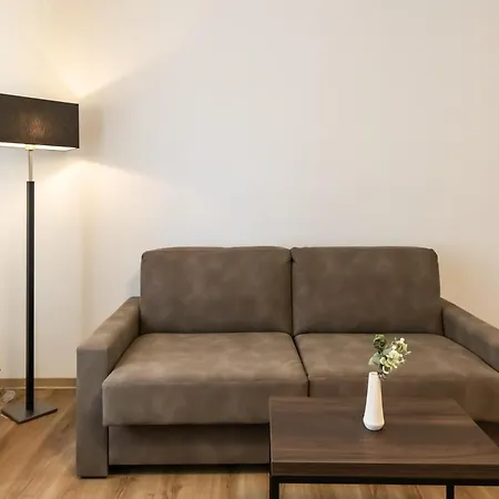 Am Haus 2 1 Apartment 4*